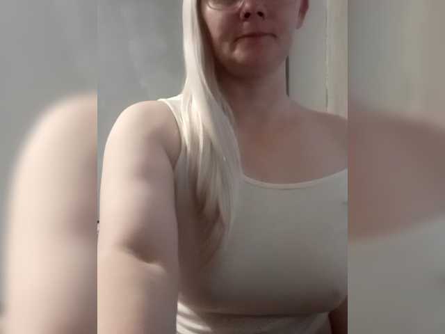 Sweetie454 live cam on BongaCams