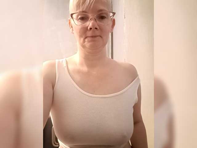 Sweetie454 live cam on BongaCams