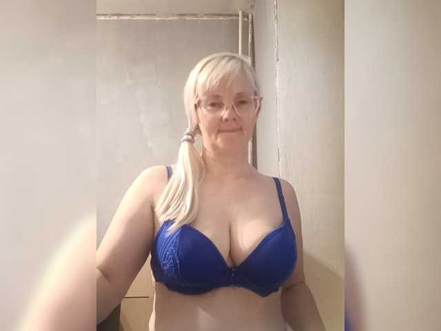 Sweetie454 live cam on BongaCams