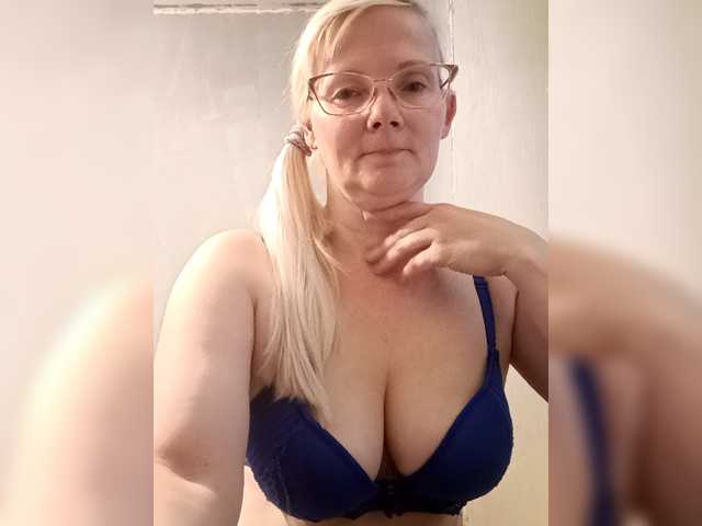 Sweetie454 live webcam show