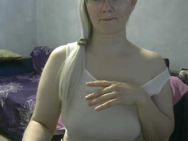 Sweetie454 live cam on BongaCams