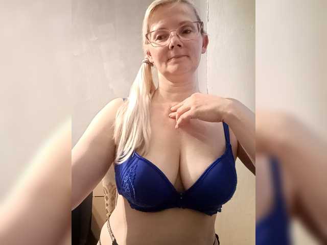 Sweetie454 live webcam show