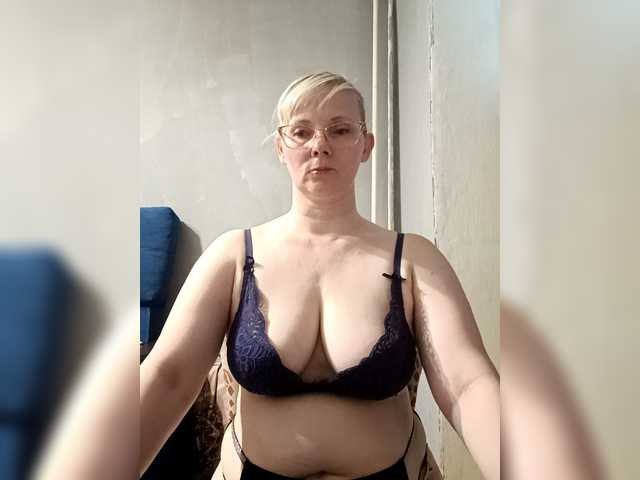 Sweetie454 live cam on BongaCams