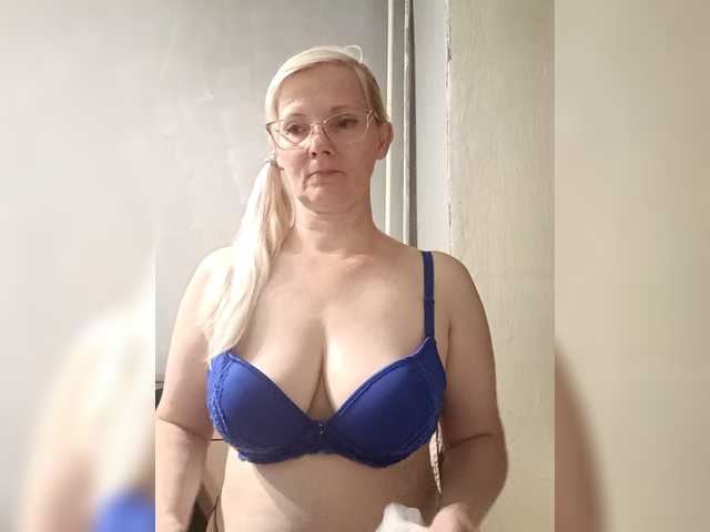 Sweetie454 live cam on BongaCams