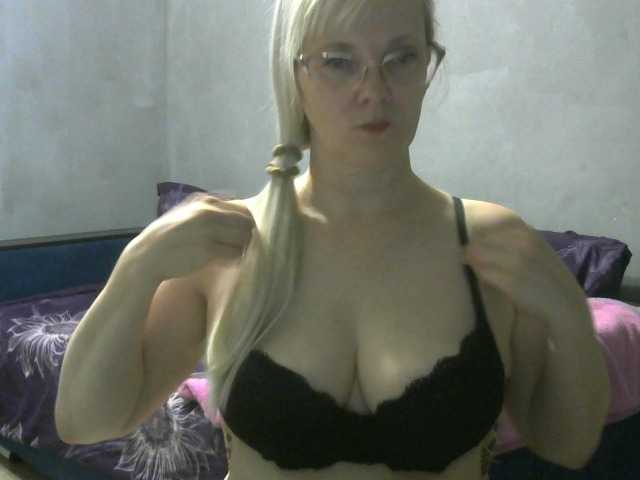 Sweetie454 live cam on BongaCams