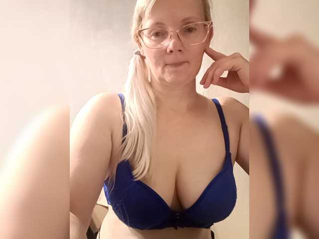 Sweetie454 live cam on BongaCams