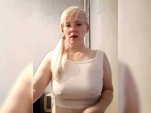 Sweetie454 live cam on BongaCams