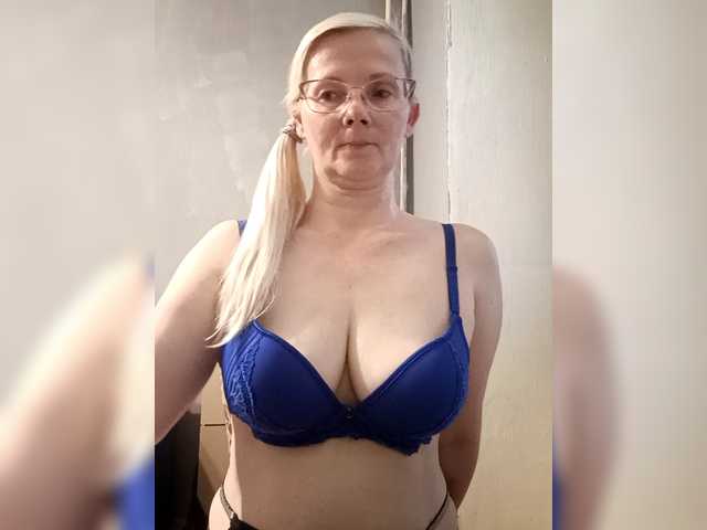 Sweetie454 live webcam show