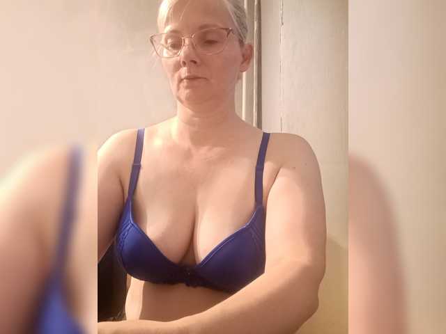 Sweetie454 live cam on BongaCams