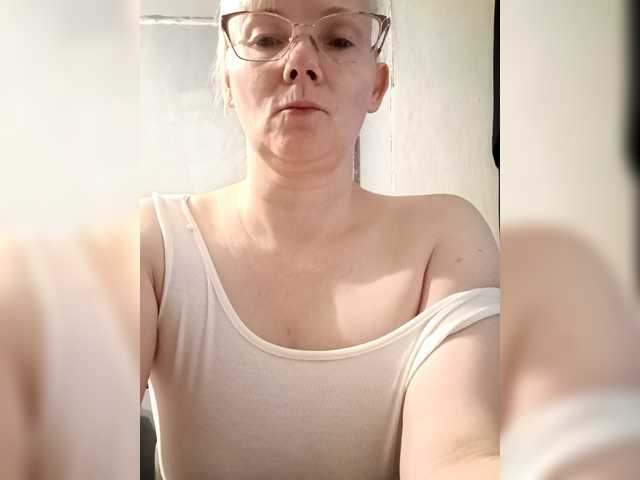 Sweetie454 live cam on BongaCams