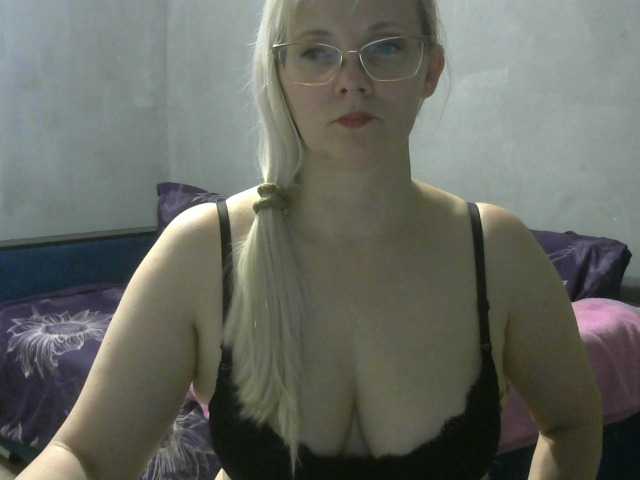 Sweetie454 live cam on BongaCams