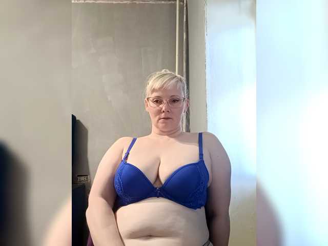 Sweetie454's BongaCams show and profile