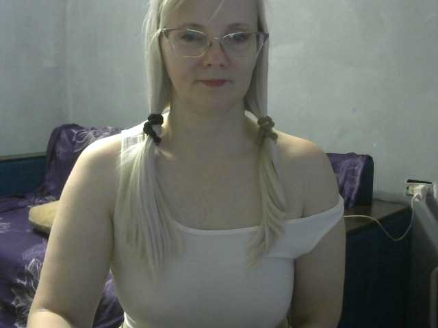 Sweetie454 live cam preview
