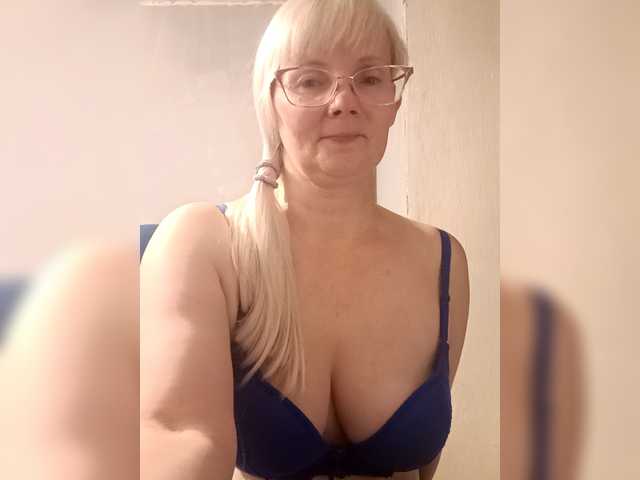 Sweetie454 live cam on BongaCams