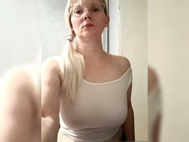 Sweetie454 live cam on BongaCams