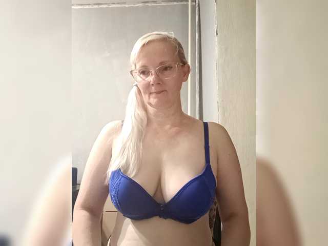 Sweetie454 live cam on BongaCams