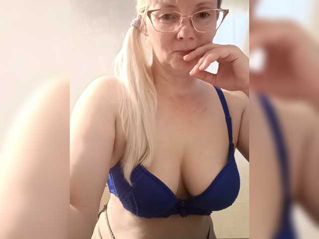 Sweetie454 live webcam show
