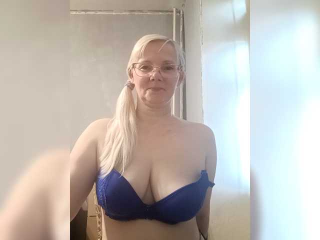 Sweetie454 live webcam show