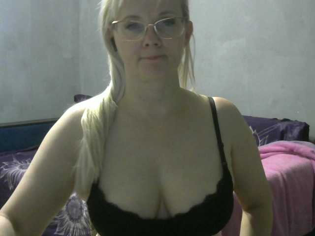Sweetie454 live cam on BongaCams