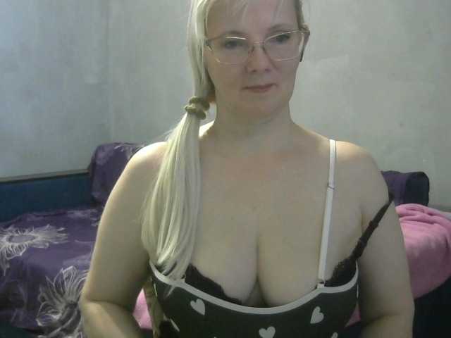 Sweetie454 live cam on BongaCams