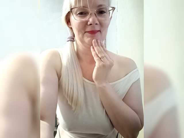 Sweetie454 live cam on BongaCams