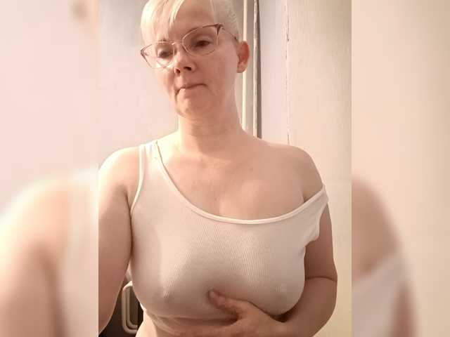 Sweetie454 live cam on BongaCams