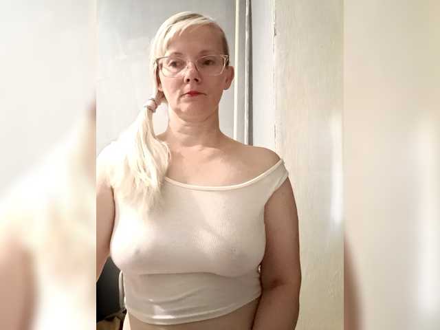 Sweetie454 live cam on BongaCams