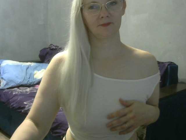 Sweetie454 live cam preview