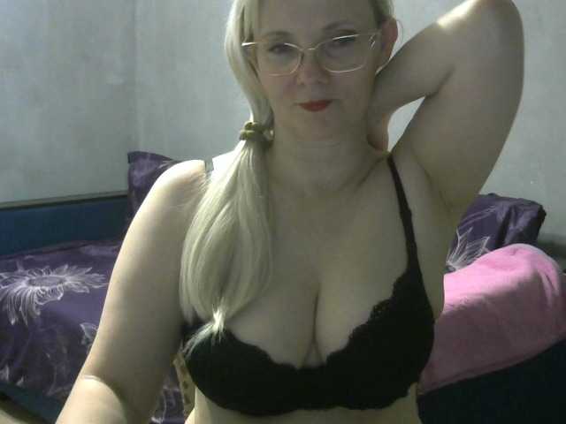 Sweetie454 live cam on BongaCams