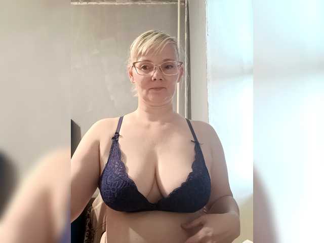 Sweetie454 live cam on BongaCams