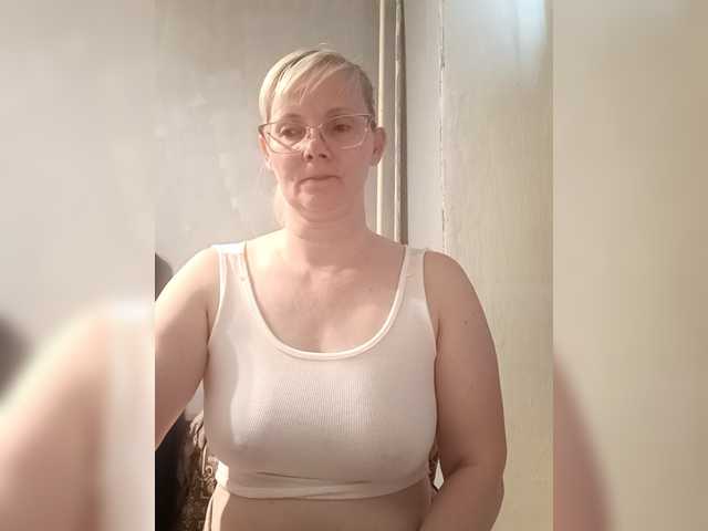 Sweetie454 live cam on BongaCams