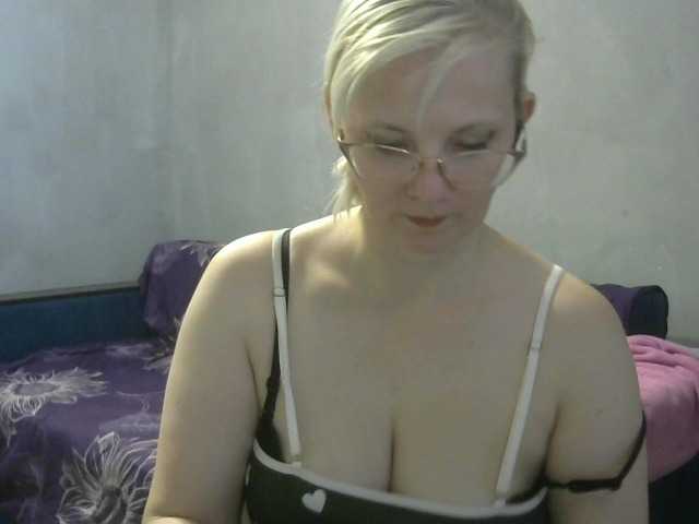 Sweetie454 live cam preview