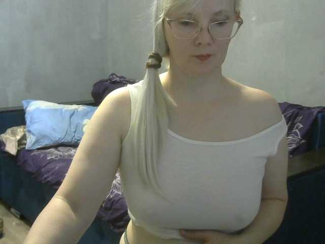 Sweetie454 live cam preview