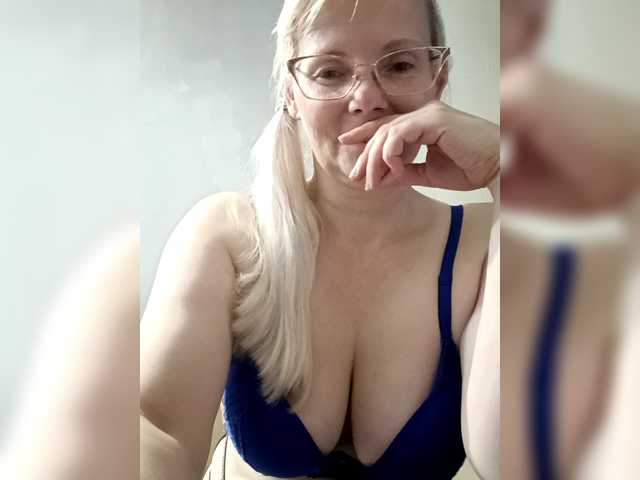 Sweetie454 live cam on BongaCams