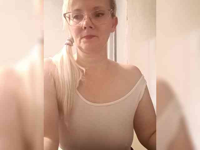 Sweetie454 webcam