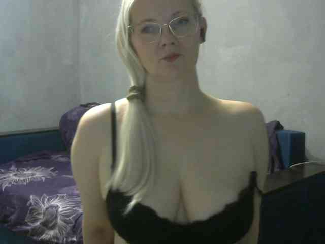 Sweetie454 webcam