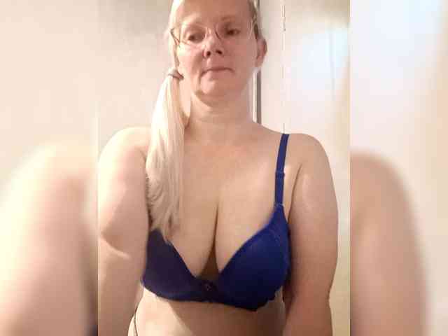 Sweetie454 webcam
