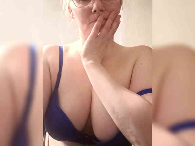 Sweetie454 webcam
