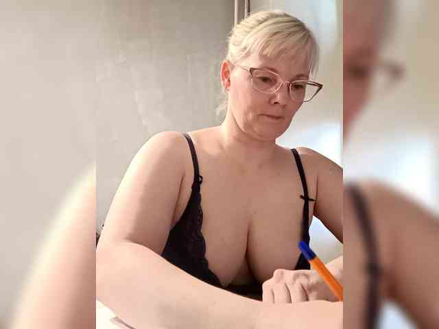 Sweetie454 webcam