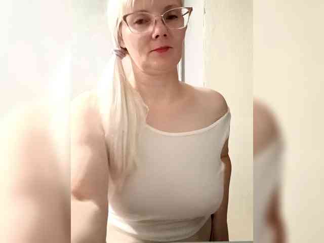Model: Sweetie454