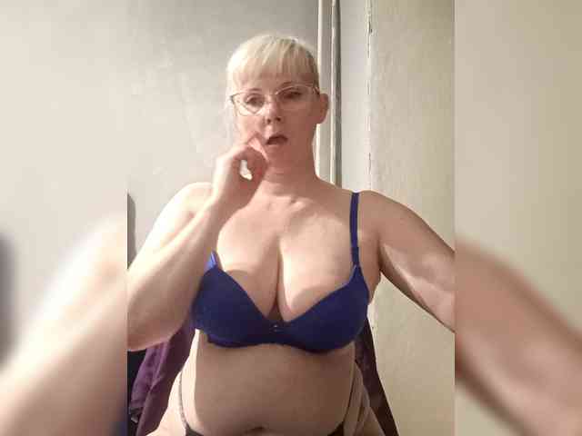 Sweetie454 webcam