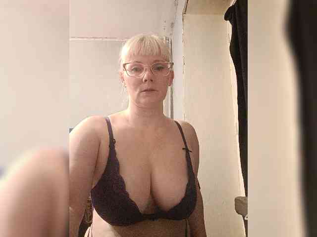 Sweetie454 webcam