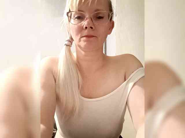 Sweetie454 webcam