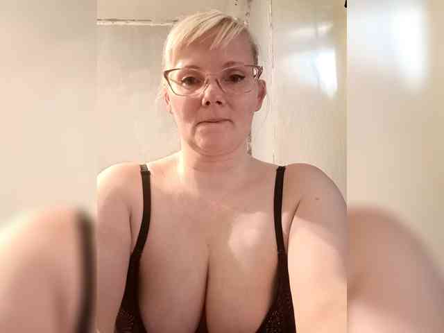 Sweetie454 webcam