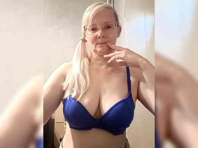 Sweetie454 webcam