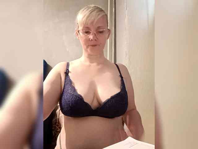 Sweetie454 webcam