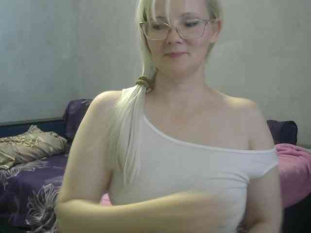 Sweetie454 webcam