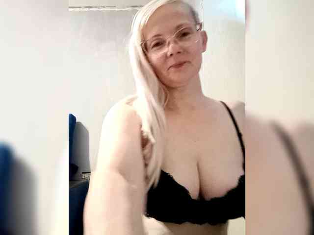 Sweetie454 webcam