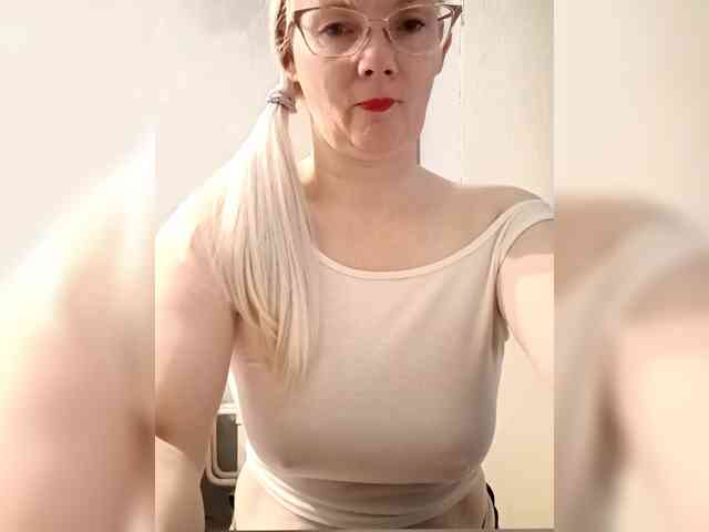 Model: Sweetie454