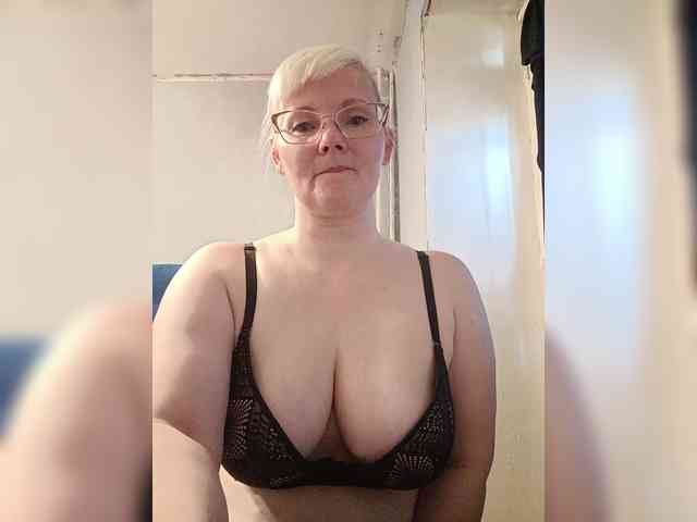 Sweetie454 webcam
